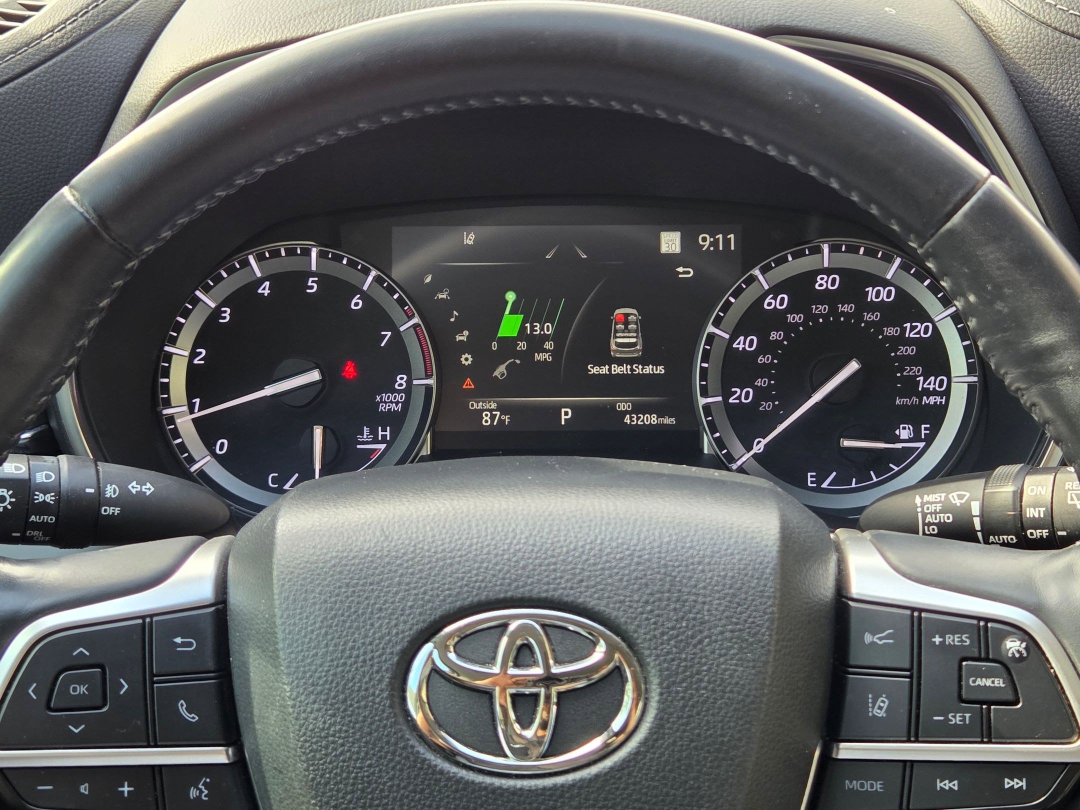 2022 Toyota Highlander Platinum photo 13