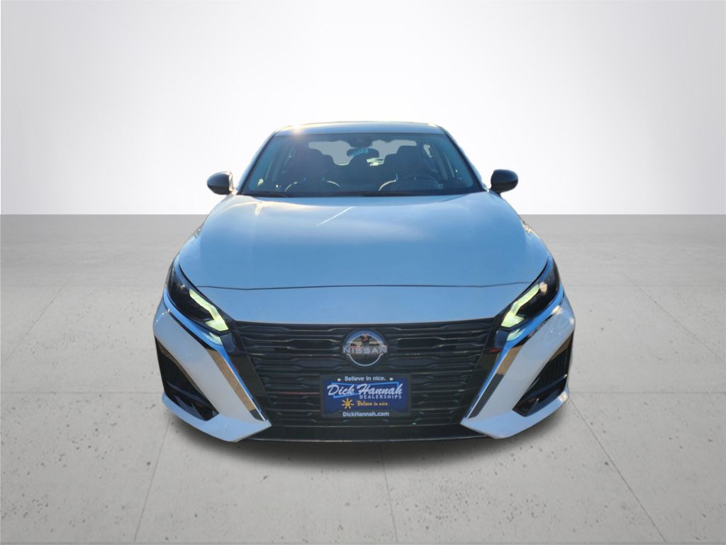 2025 Nissan Altima 2.5 SV photo 3