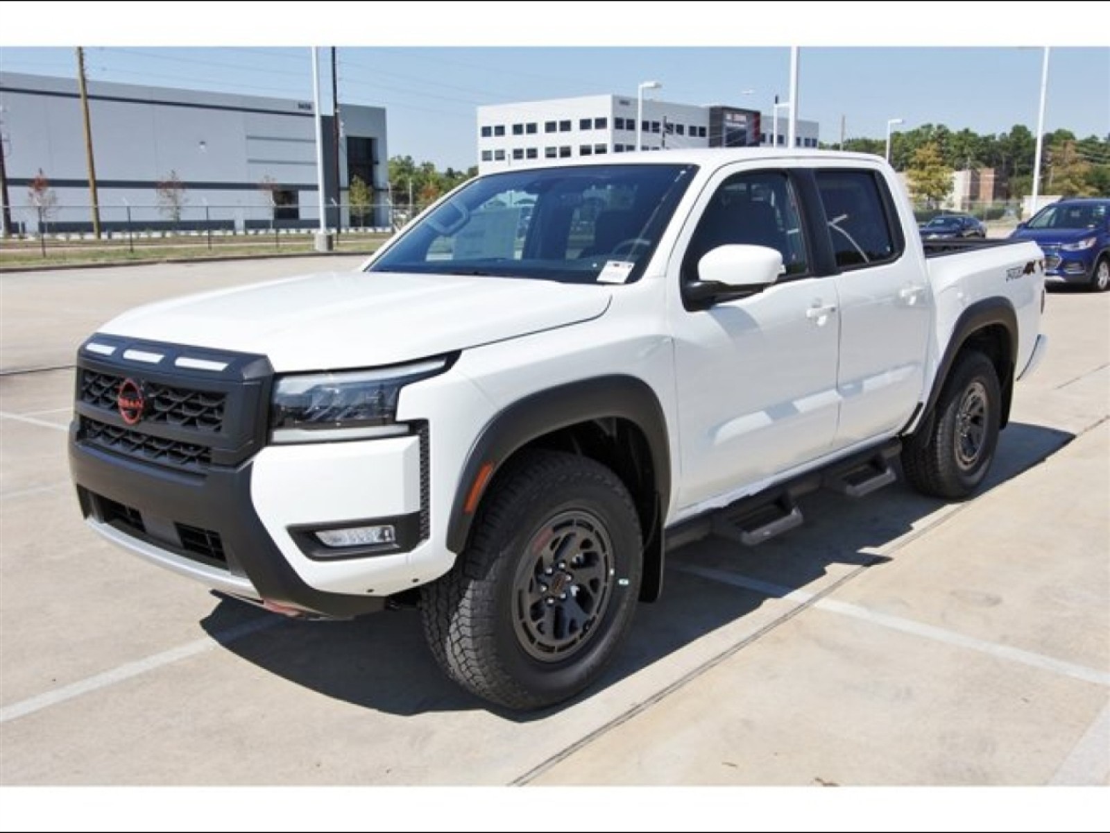 2026 Nissan Frontier Crew Cab PRO-4X® White at Robbins Nissan