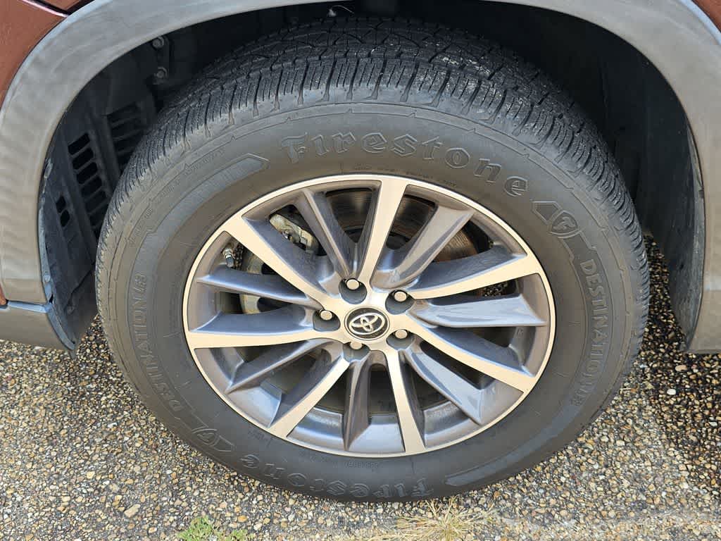 2019 Toyota Highlander XLE photo 28