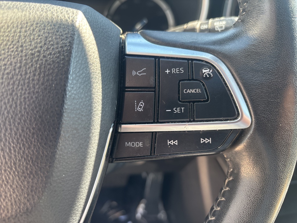 2021 Toyota Highlander Hybrid XLE photo 21