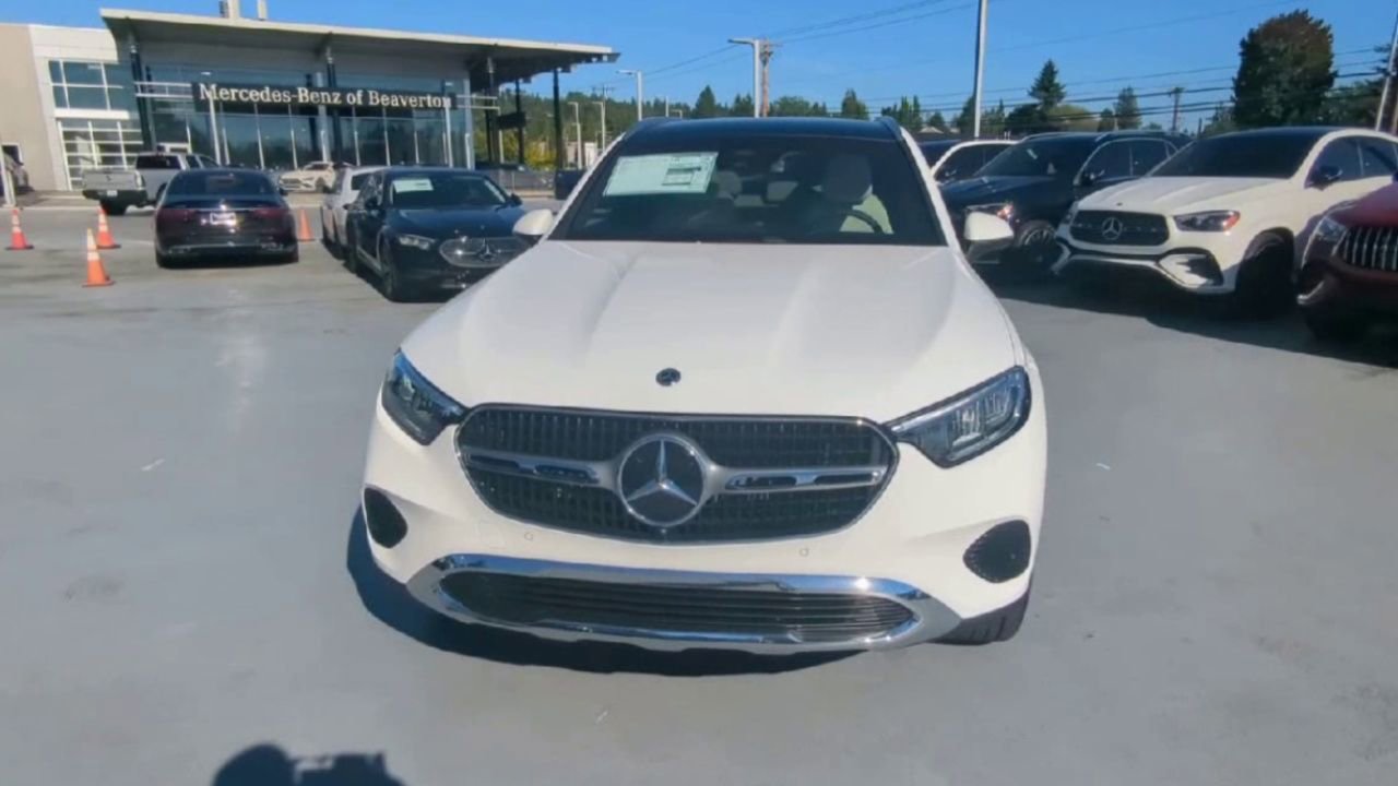 2026 Mercedes Benz GLC 300 4MATIC photo 27