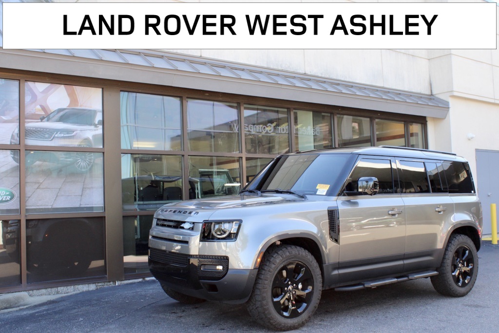 2025 Land Rover Defender S's photo