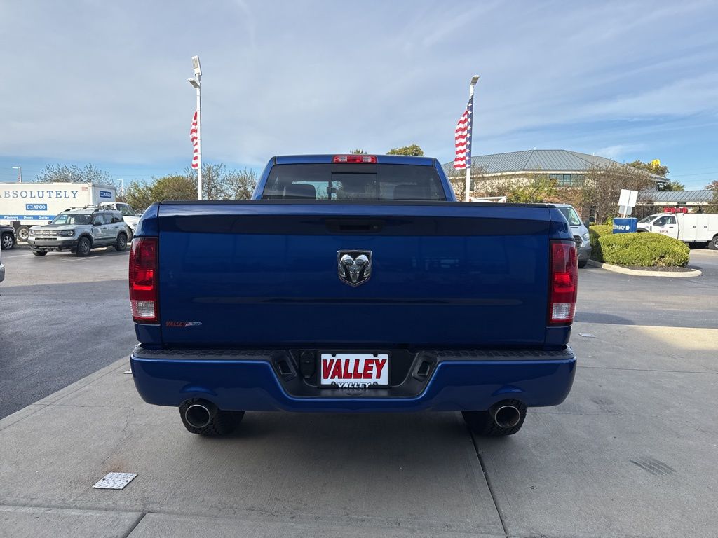 2014 Ram 1500 Express photo 3