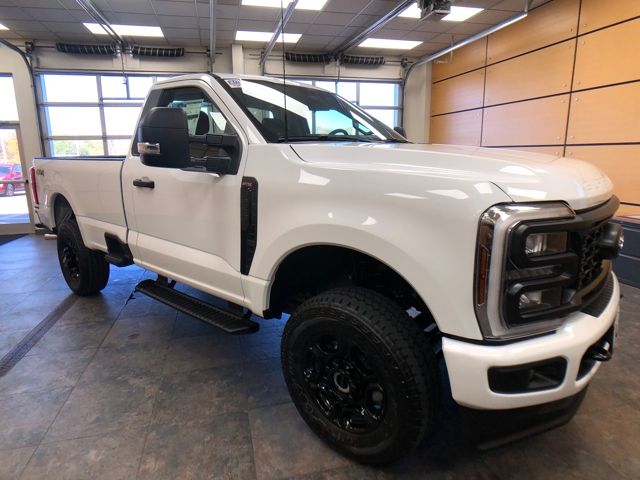 2026 Ford F-250 photo 2