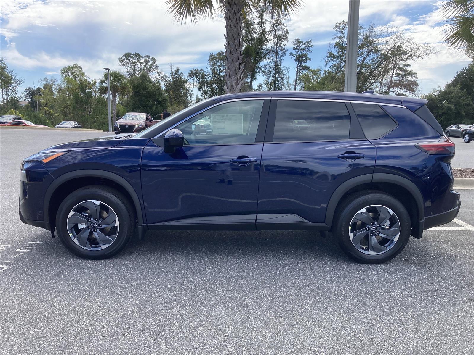 2026 Nissan Rogue SV photo 8