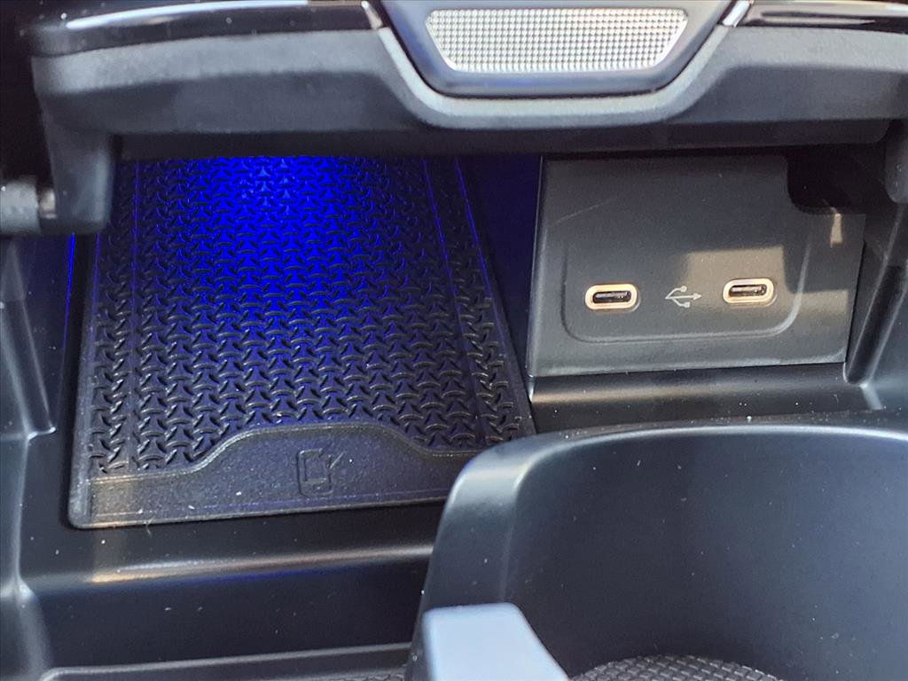 2025 Mercedes Benz C 300 photo 2