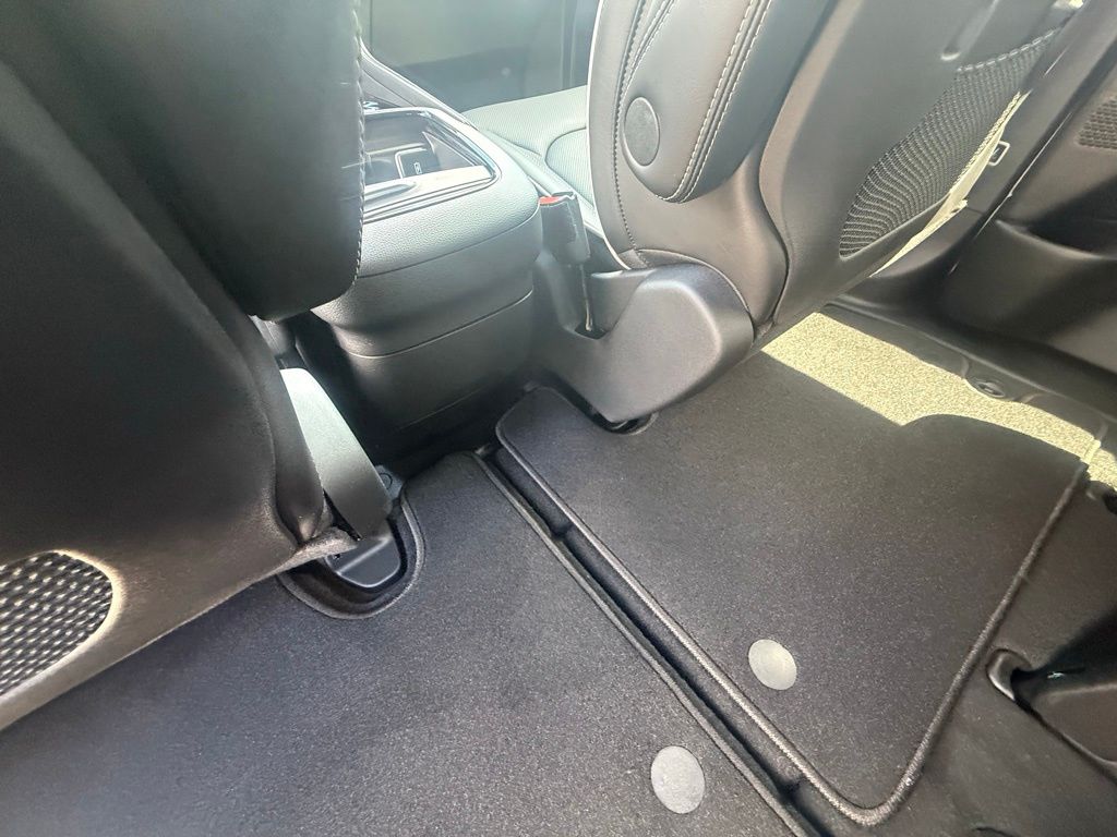 2026 Chrysler Pacifica Limited photo 23