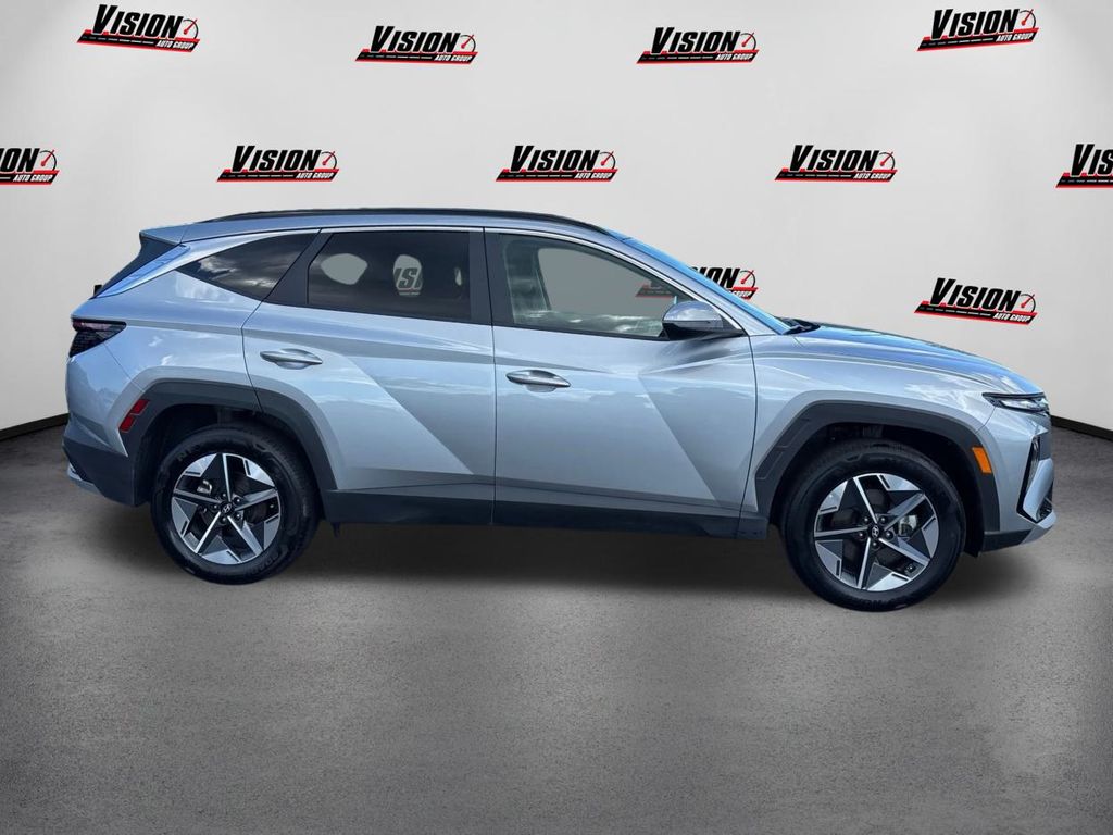 2025 Hyundai Tucson Hybrid SEL Convenience photo 4