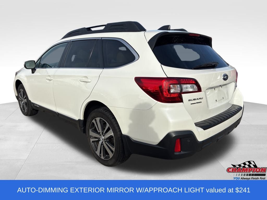 2019 Subaru Outback 2.5i photo 2