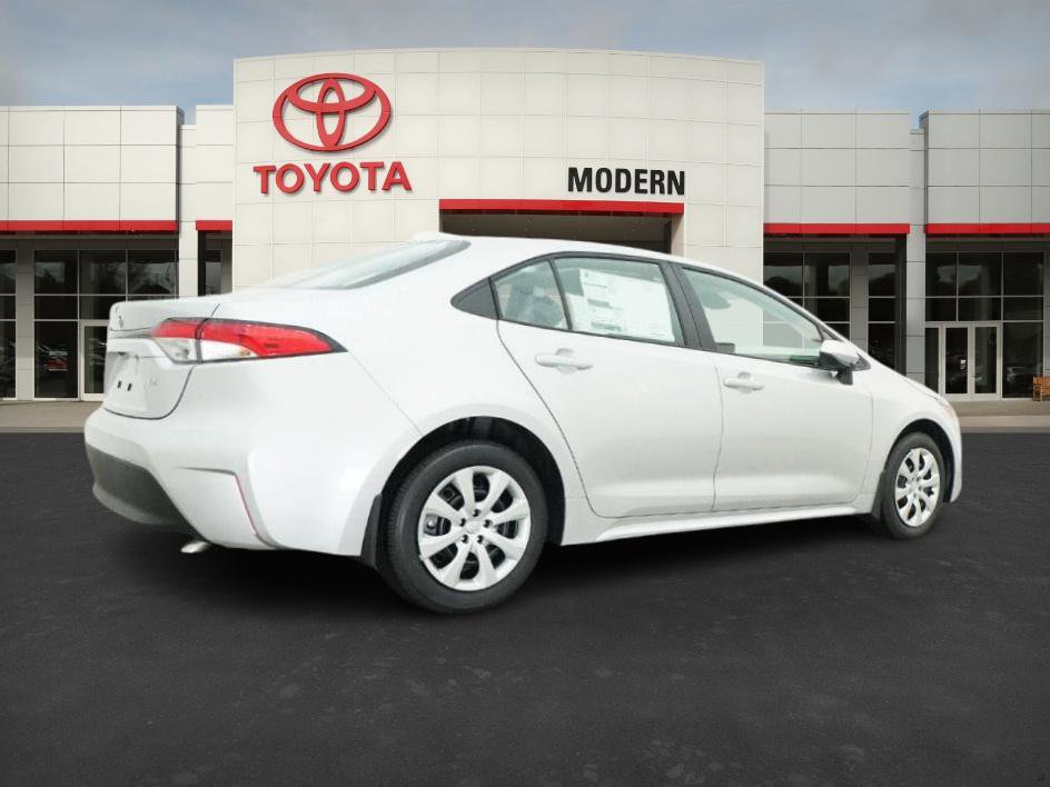 2025 Toyota Corolla LE photo 22