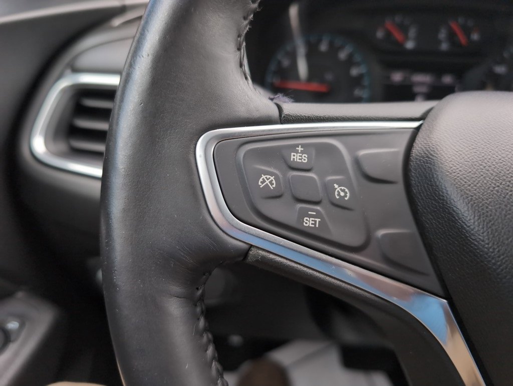 2018 Chevrolet Equinox LT photo 17