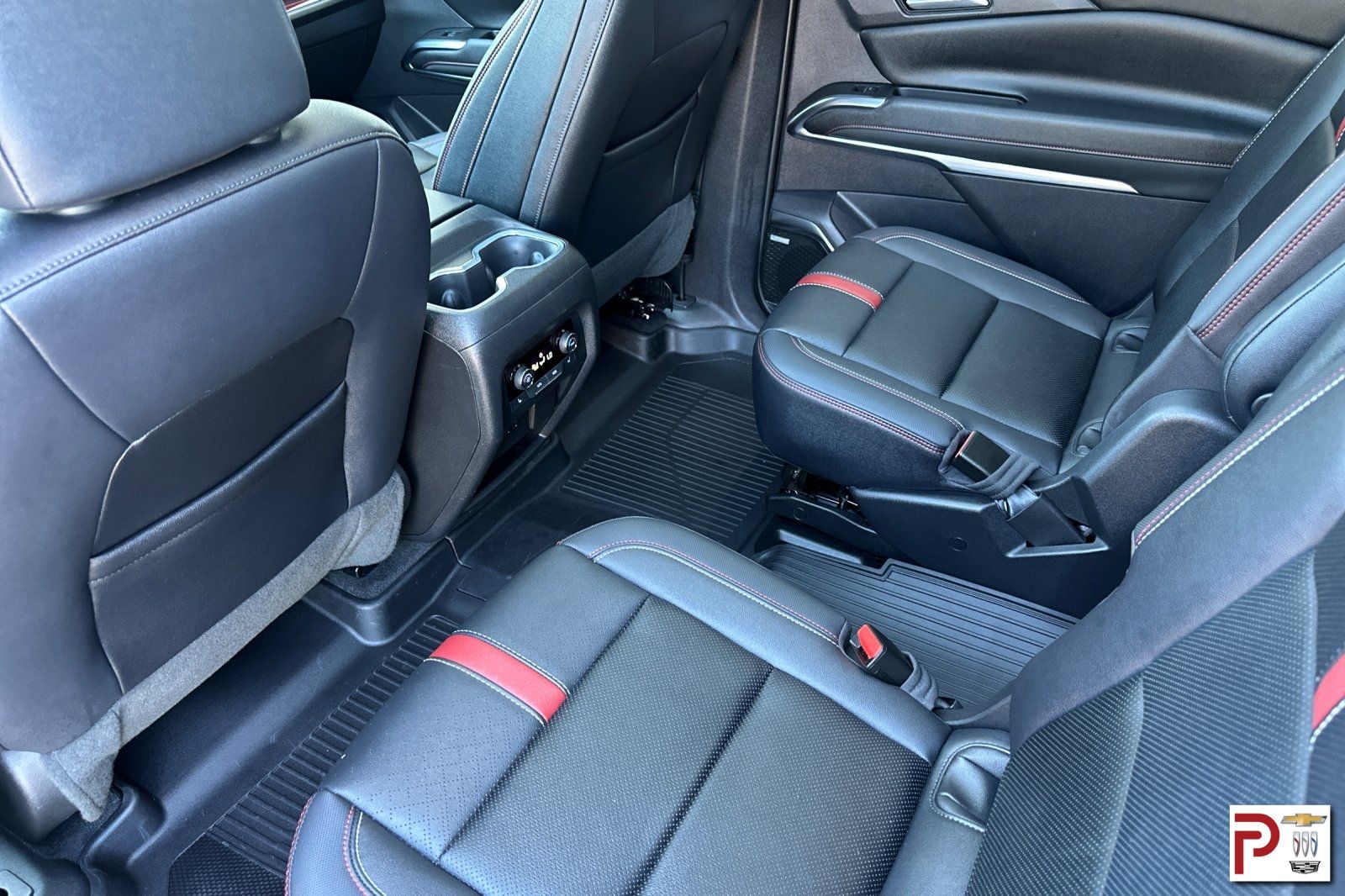 2024 Chevrolet Traverse RS photo 13