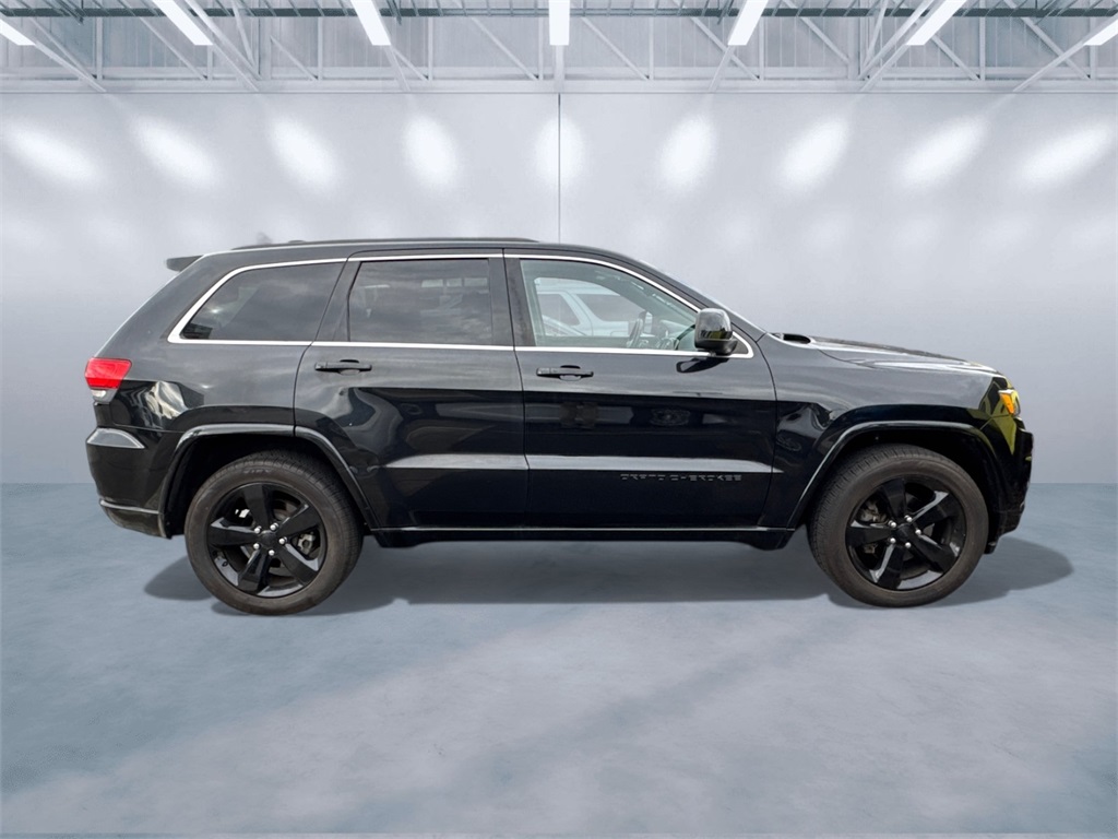 2015 Jeep Grand Cherokee Altitude photo 2