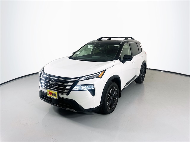2026 Nissan Rogue Platinum photo 4