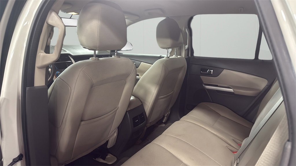 2013 Ford Edge SE photo 37