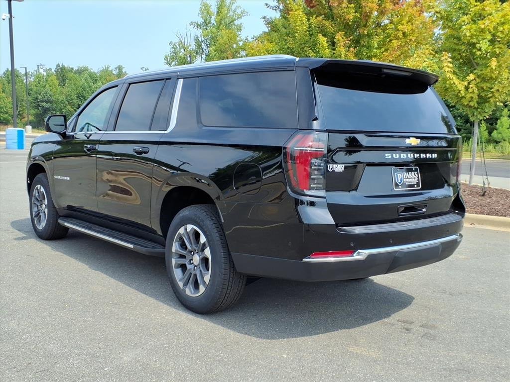 2025 Chevrolet Suburban LS photo 26