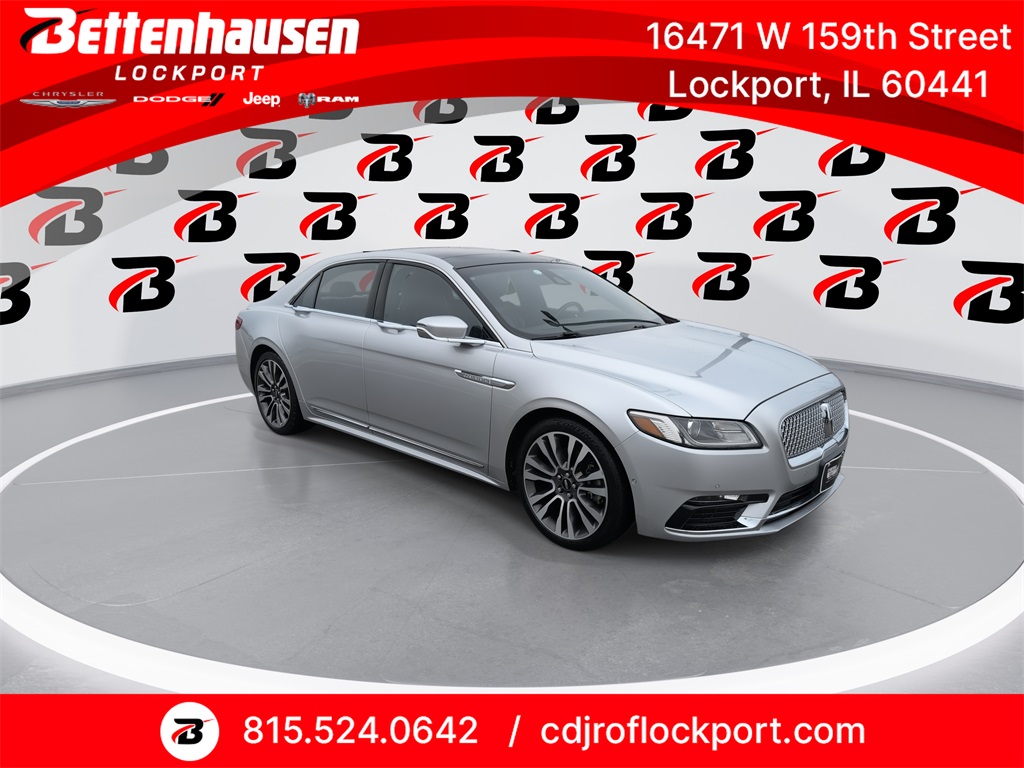 2017 Lincoln Continental Reserve's photo