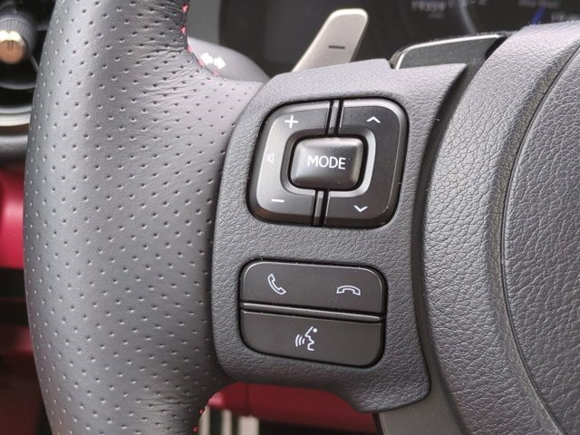 2024 Lexus IS 350 F SPORT photo 23