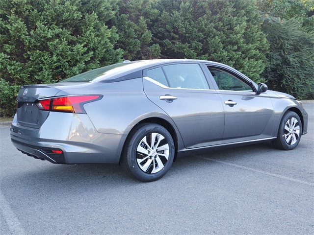 2025 Nissan Altima 2.5 S photo 3