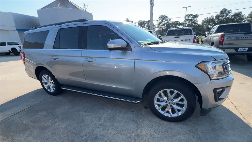 2021 Ford Expedition MAX XLT photo 2