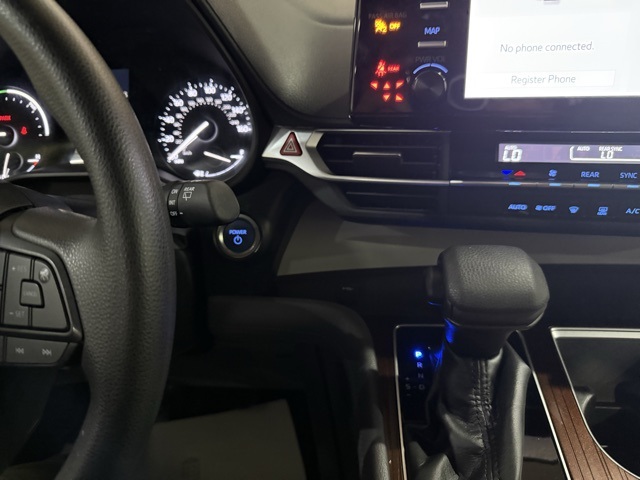 2022 Toyota Sienna LE photo 13