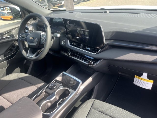 2026 Chevrolet Equinox LT photo 15