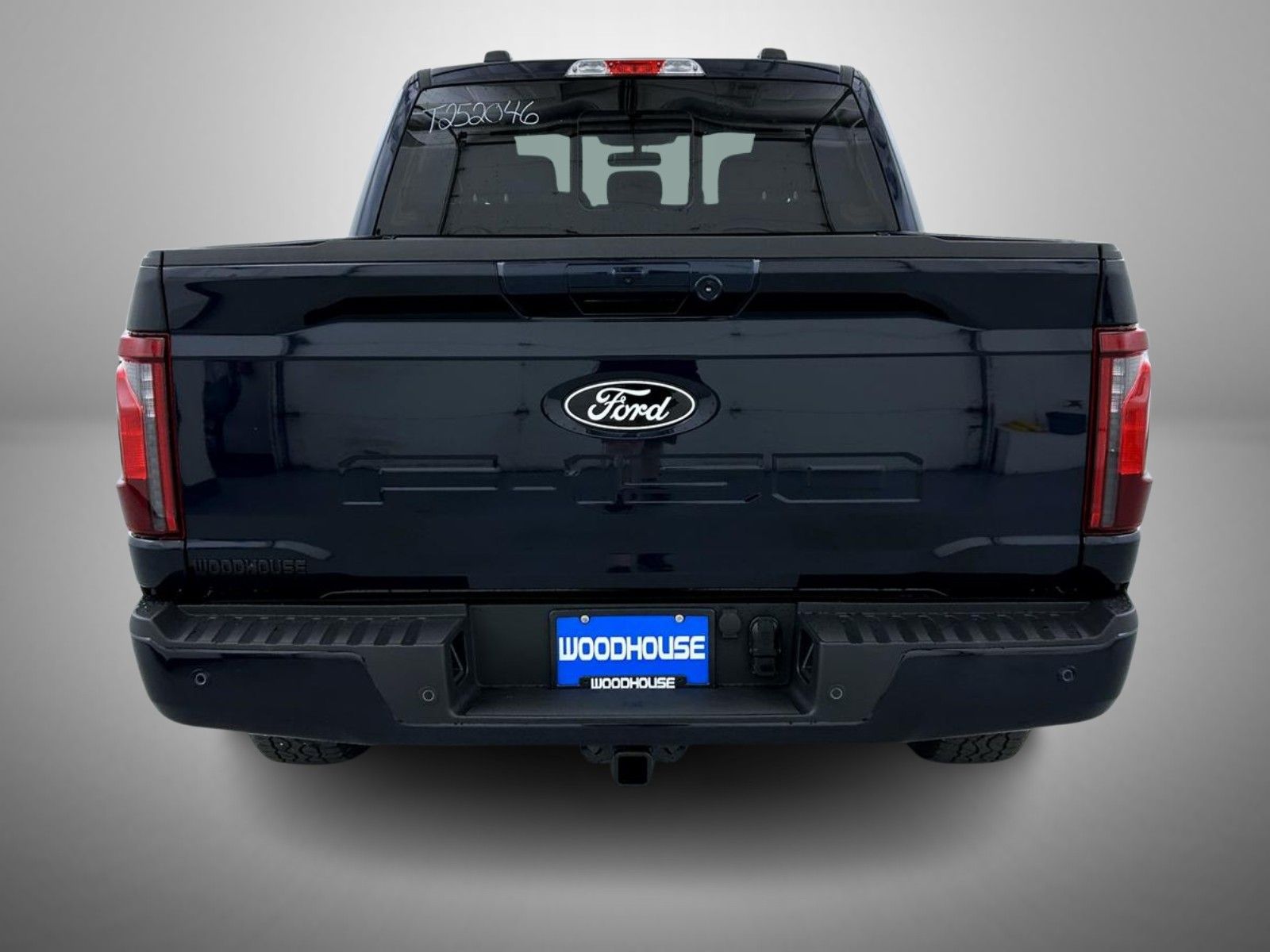 2025 Ford F-150 XLT photo 3
