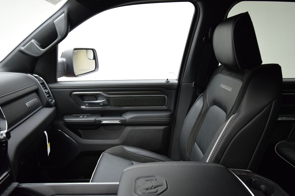 2025 Ram 1500 Laramie photo 14