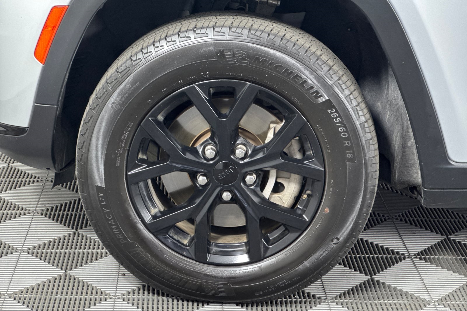 2024 Jeep Grand Cherokee Altitude photo 26