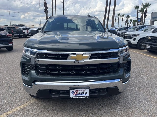 2026 Chevrolet Silverado 1500 LT photo 2