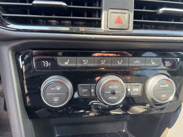 2023 Volkswagen Taos SEL photo 7