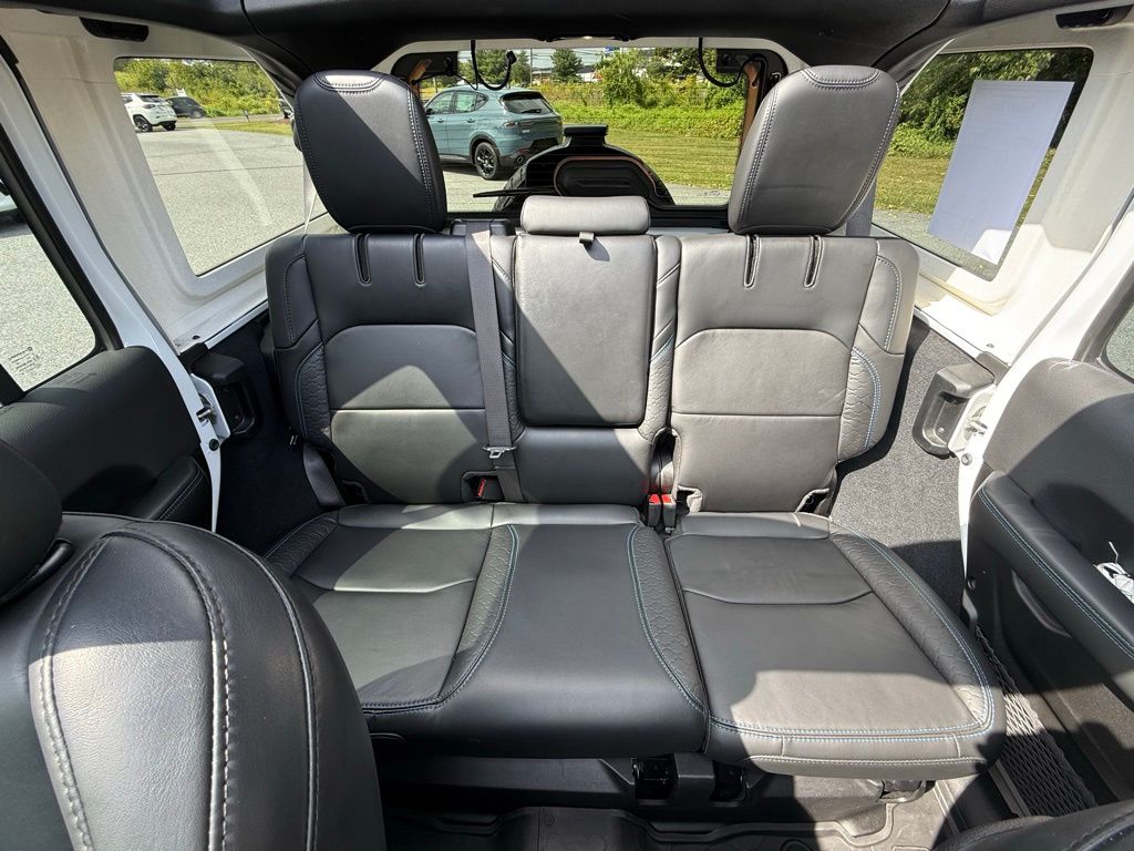 2024 Jeep Wrangler High Altitude 4xe photo 21