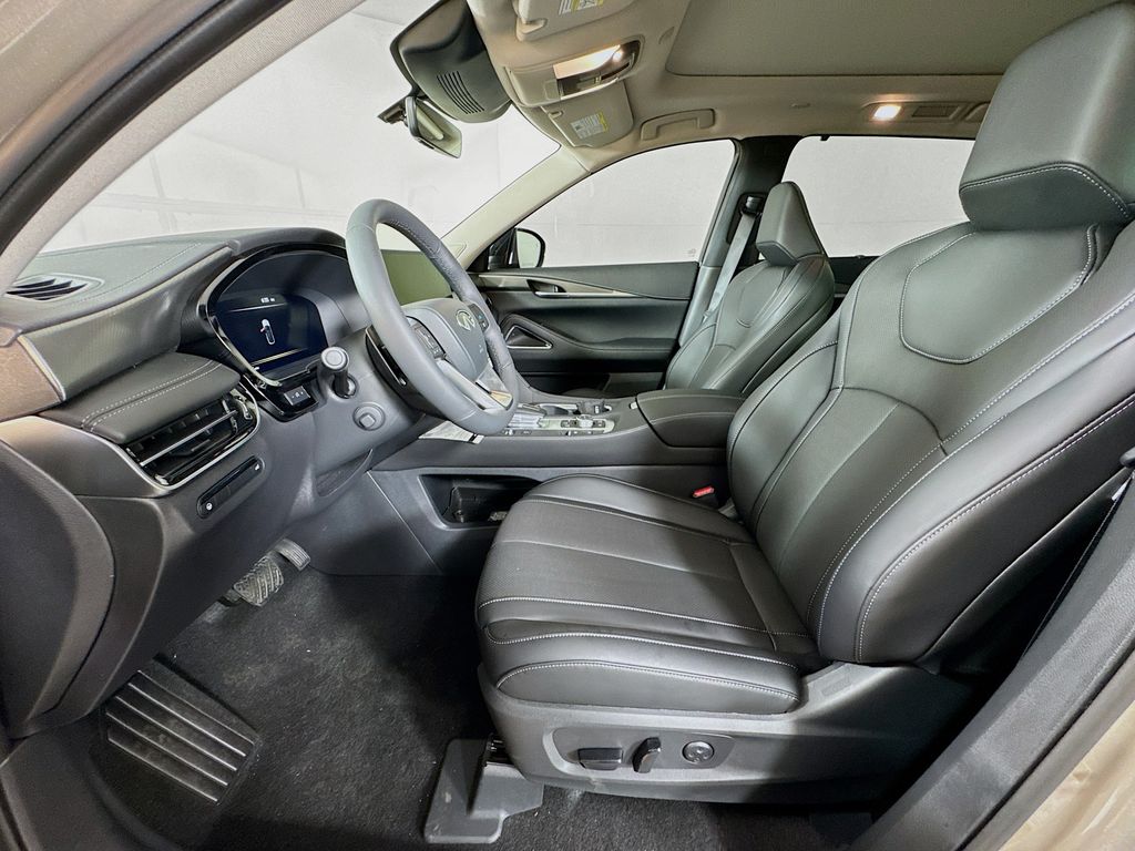 2026 Infiniti QX60 Luxe photo 22