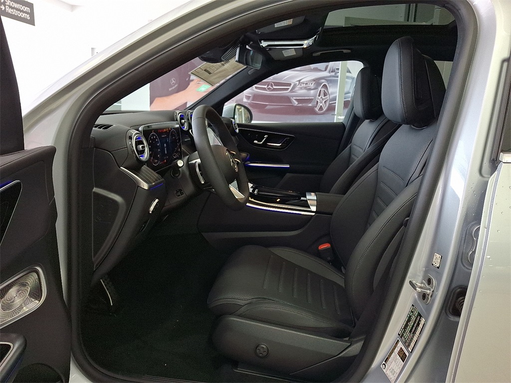 2025 Mercedes Benz GLC 350e 4MATIC photo 9