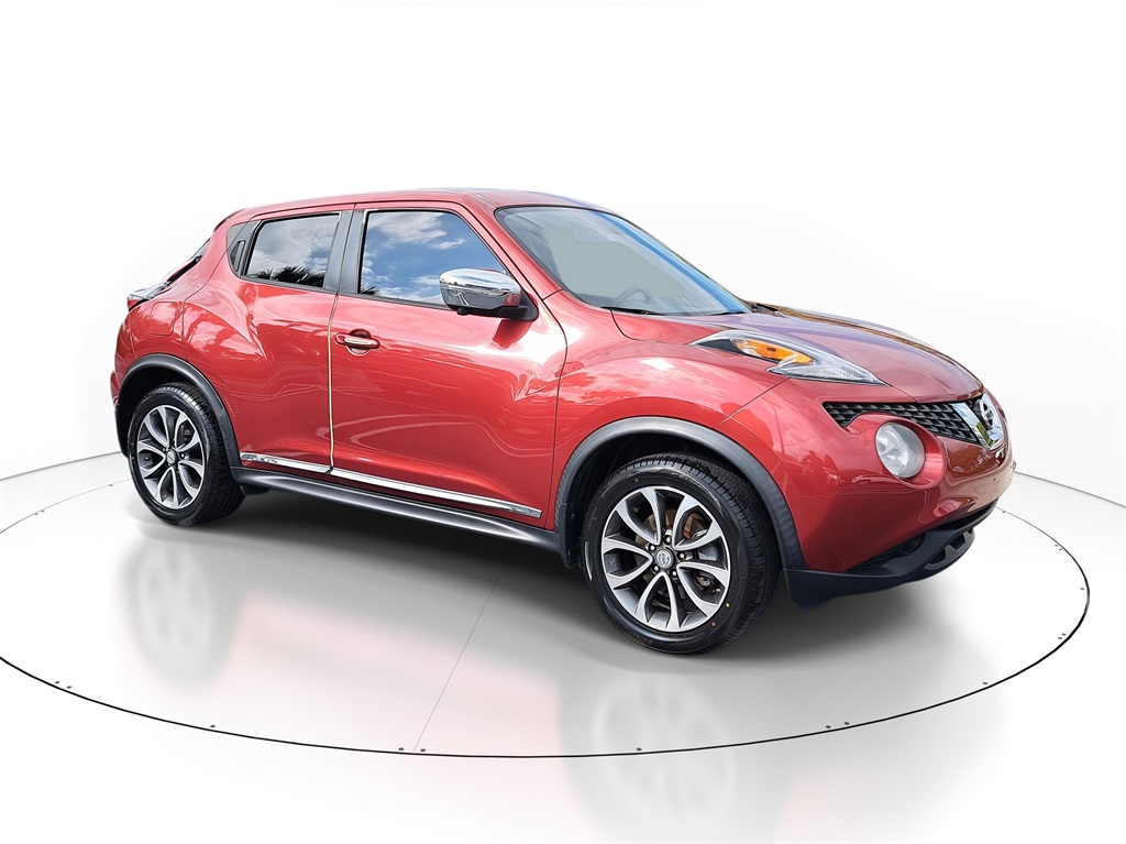 2017 Nissan Juke SV photo 2
