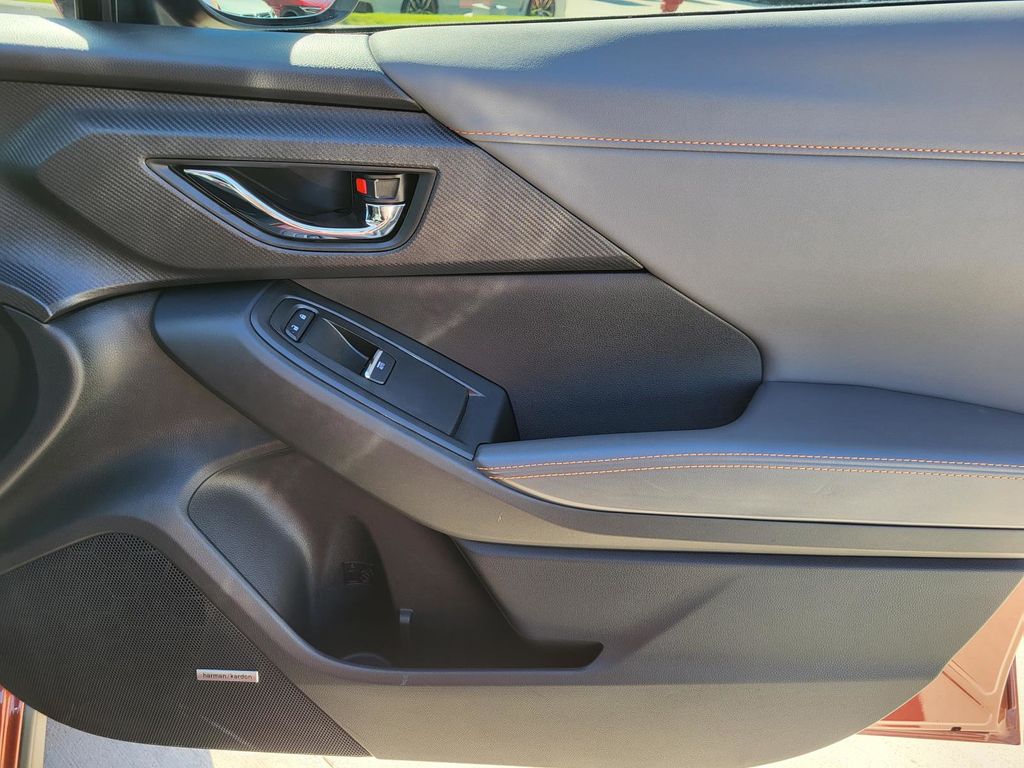 2025 Subaru Crosstrek Limited photo 3