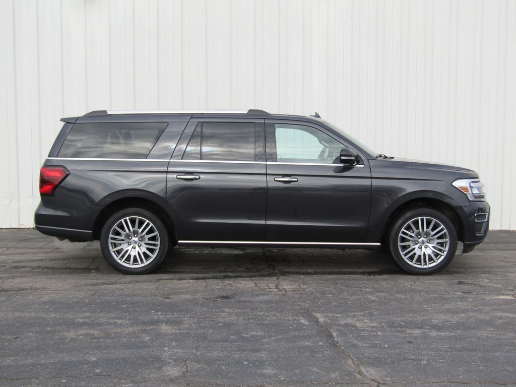 Used 2024 Ford Expedition Limited with VIN 1FMJK2A81REA30473 for sale in Kansas City