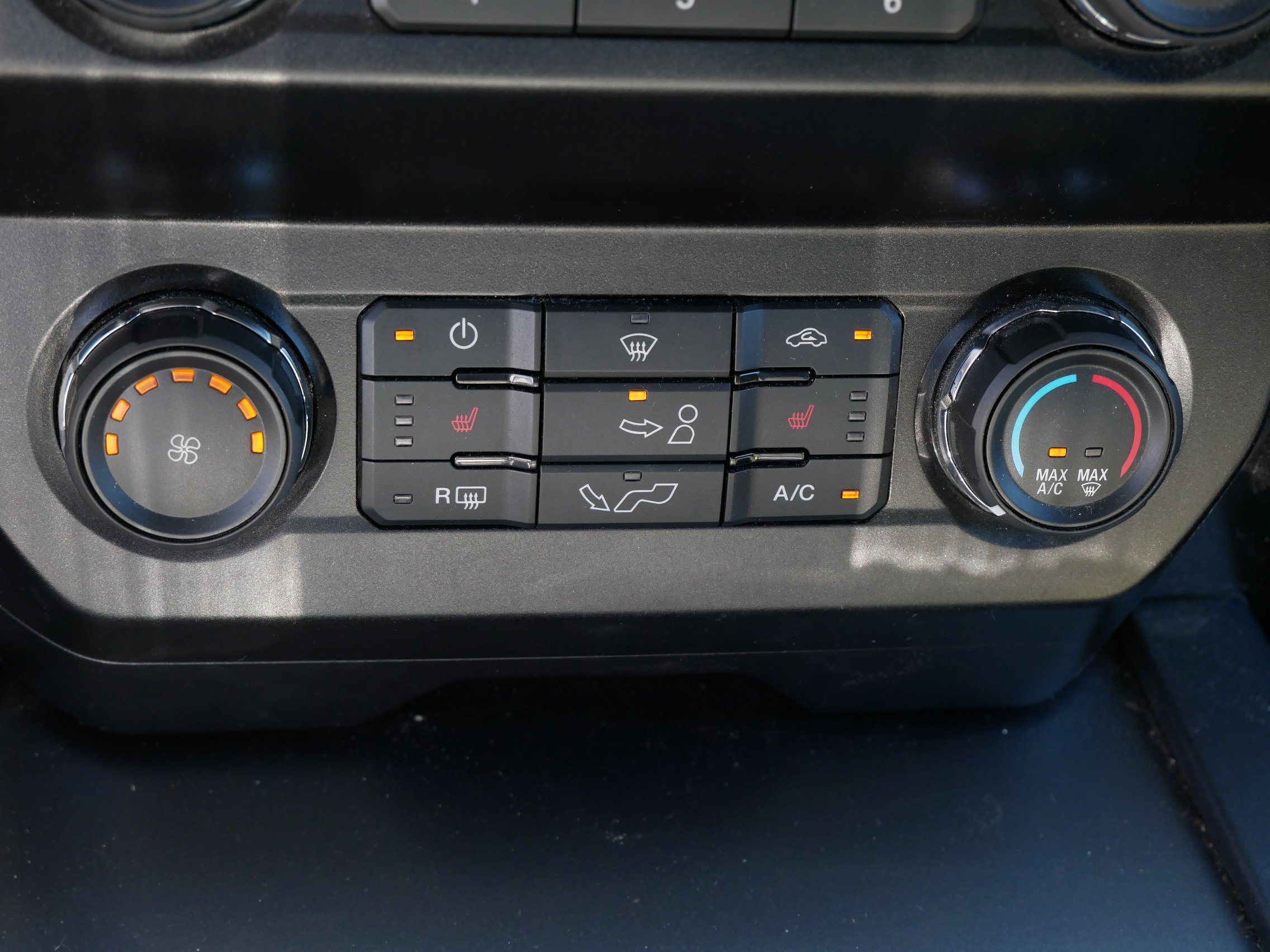 2020 Ford F-150 XLT photo 20