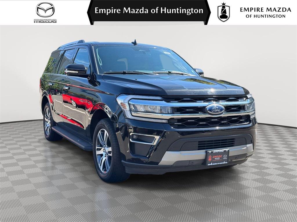 2024 Ford Expedition Limited's photo
