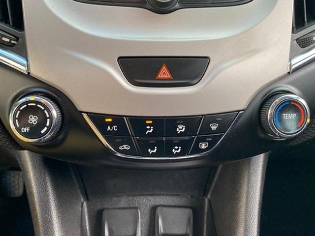 2016 Chevrolet Cruze LS photo 11