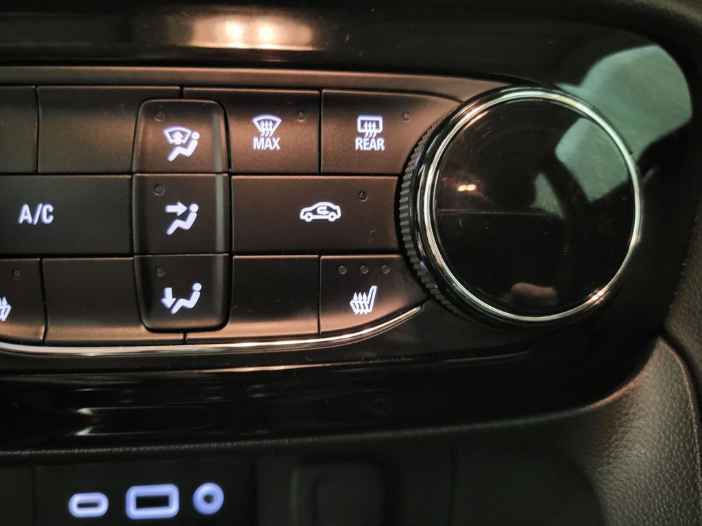 2023 Buick Encore GX Preferred photo 8