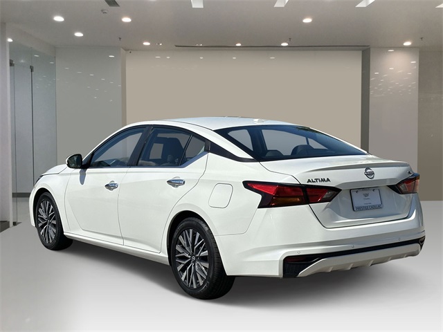 2023 Nissan Altima 2.5 SV photo 3