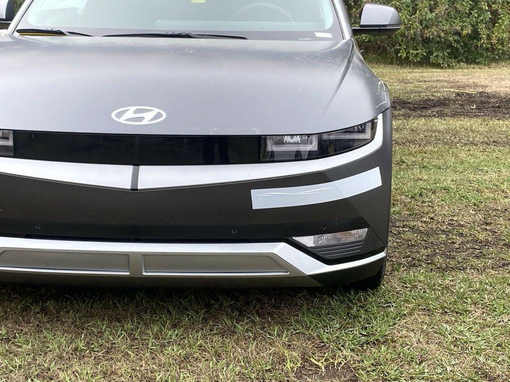 2024 Hyundai Ioniq 5 SEL photo 3
