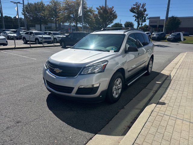 2017 Chevrolet Traverse LS photo 4