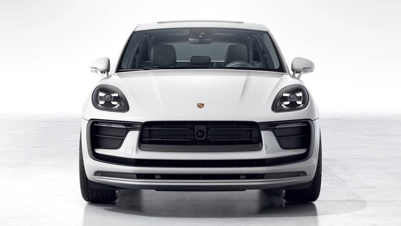 2026 Porsche Macan T photo 9