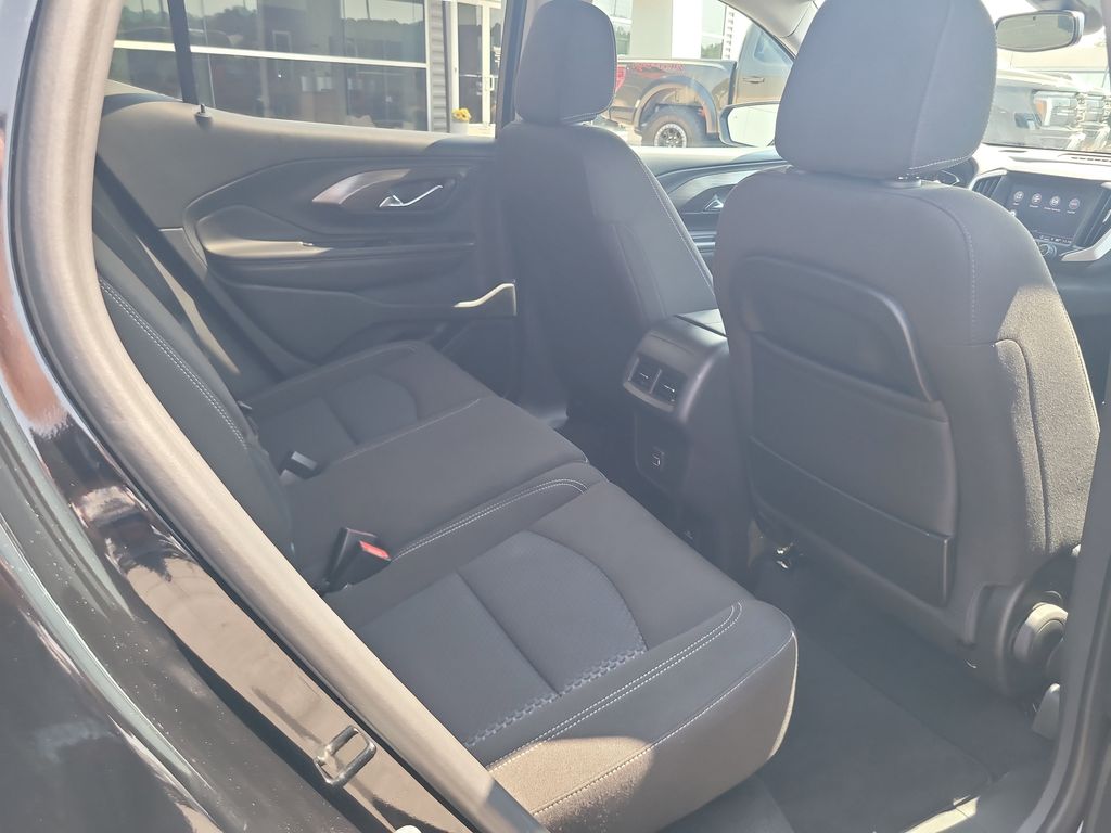 2023 Gmc Terrain SLE photo 27