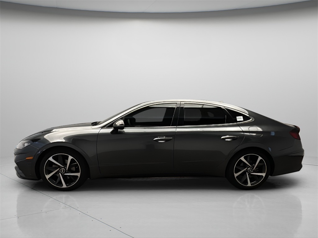 2022 Hyundai Sonata SEL Plus photo 2