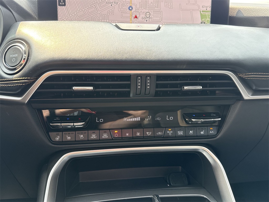 2024 Mazda CX-90 Plug-in Hybrid Premium Plus photo 17