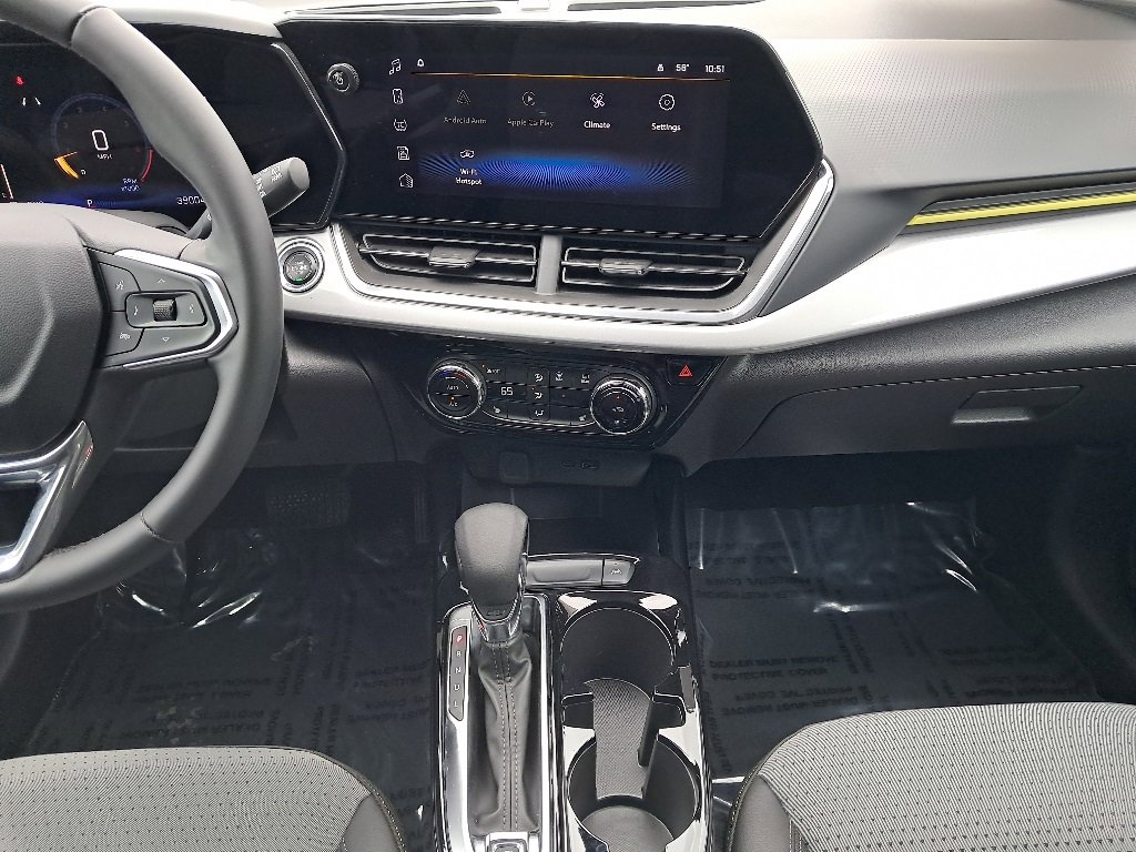 2024 Chevrolet Trax LT photo 15